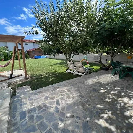 полина بيت للعطل